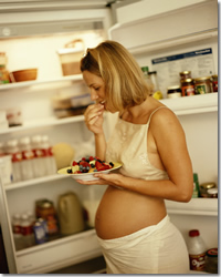 pregnant woman, eating healthy